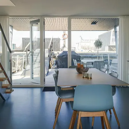 Ship In With Wifi 5* נקסו