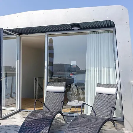 Ship In With Wifi נקסו