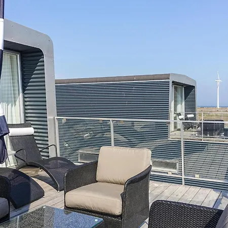 Botel Ship In With Wifi Neksø