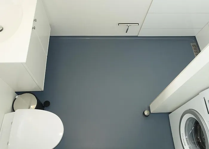 Ship In With Wifi 5*