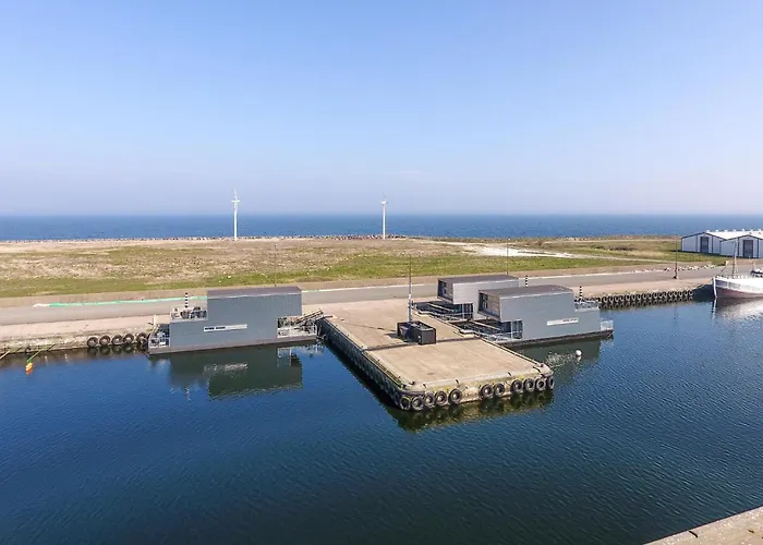 Ship In With Wifi 5* Neksø